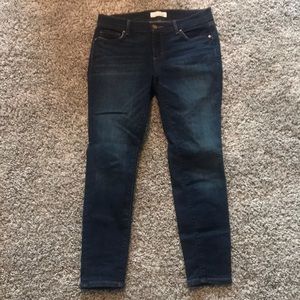 Loft Modern Skinny jeans. Dark blue denim. Size 4P.